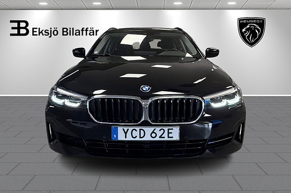 BMW 530e 2 of 24