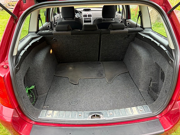 Peugeot 307 4 of 9