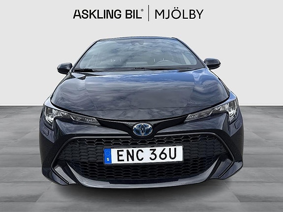 Toyota Corolla 5 of 12