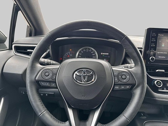 Toyota Corolla 9 of 12