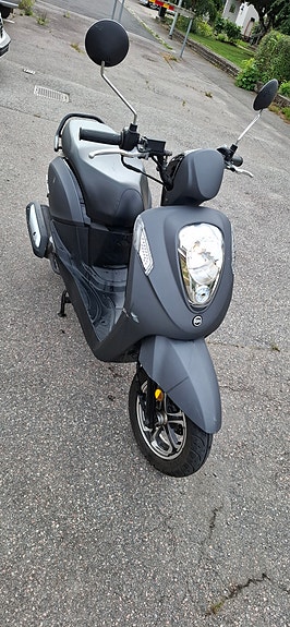 SYM MIO 3 of 5