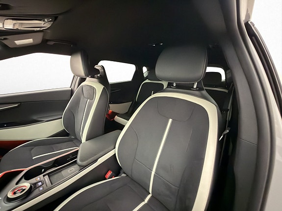 Kia EV6 12 of 30