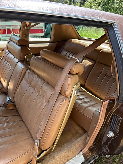 Cadillac Coupé DeVille 5 of 10