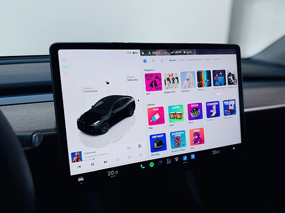Tesla Model Y 15 of 24