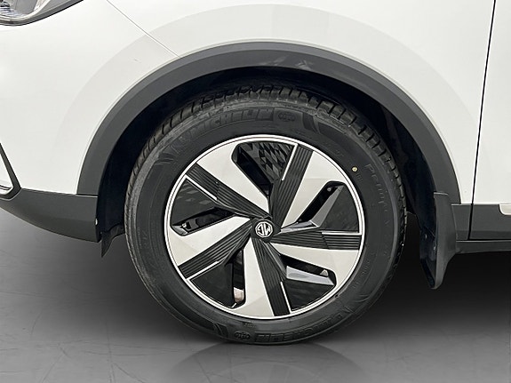 MG ZS 29 of 30