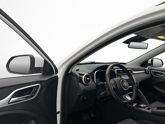 MG ZS 10 of 30