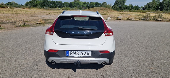 Volvo V40 Cross Country 4 of 13