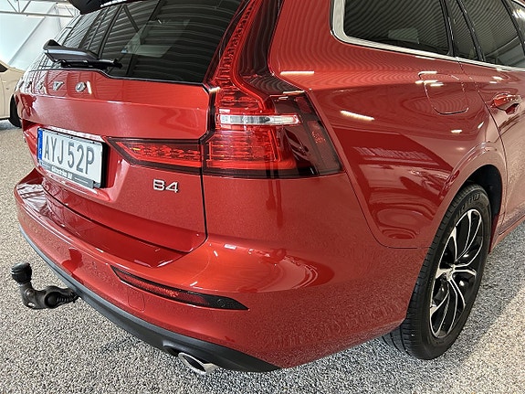Volvo V60 8 of 27