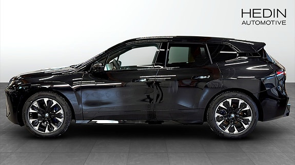 BMW iX 6 of 9