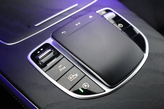Mercedes-Benz E220 21 of 22