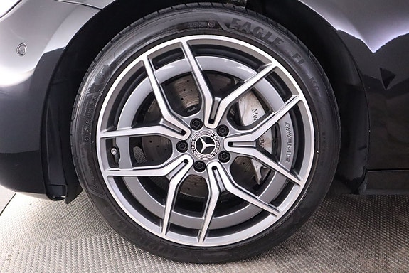 Mercedes-Benz E220 9 of 22