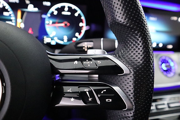 Mercedes-Benz E220 16 of 22
