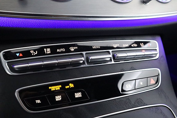 Mercedes-Benz E220 20 of 22