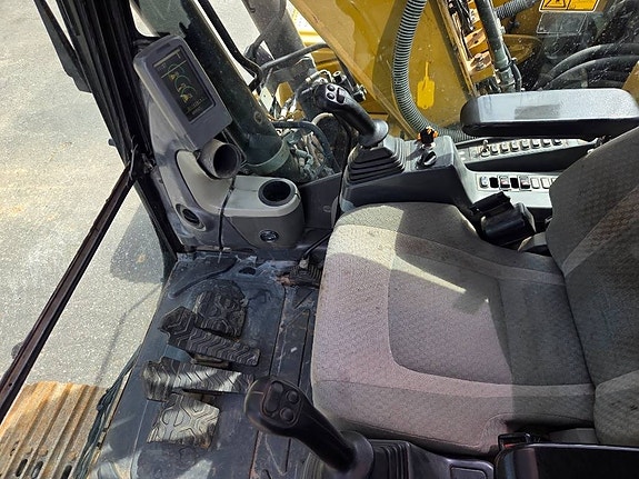 CAT 312 D 8 of 12