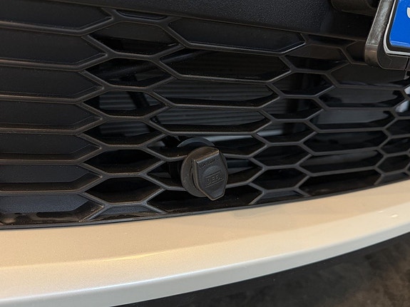 Toyota C-HR 19 of 28