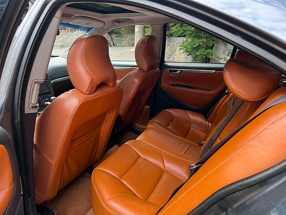 Volvo S60 12 of 15