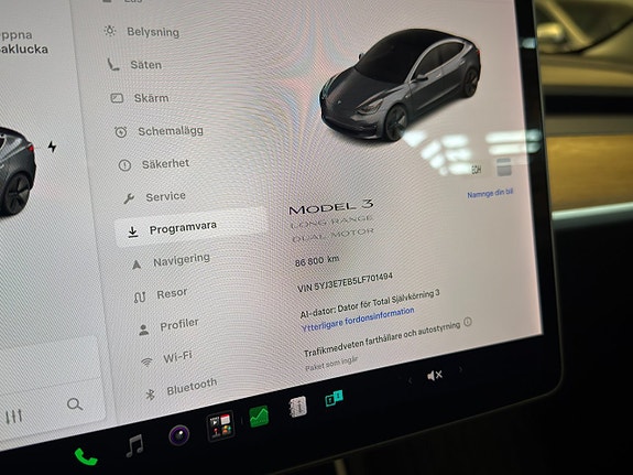 Tesla Model 3 17 of 18