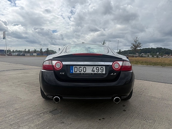 Jaguar XK 6 of 16