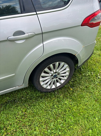 Ford S-MAX 8 of 13