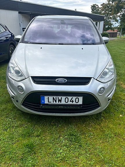 Ford S-MAX 9 of 13