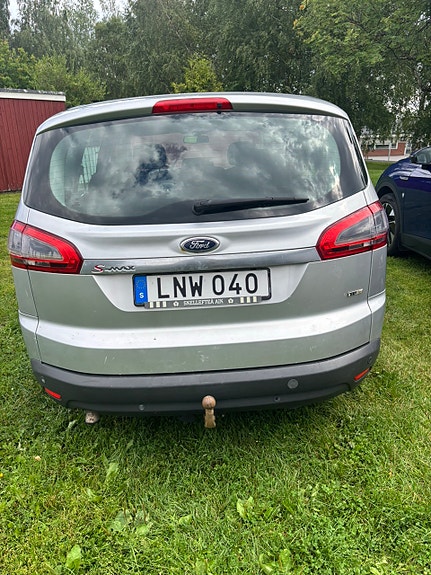 Ford S-MAX 10 of 13