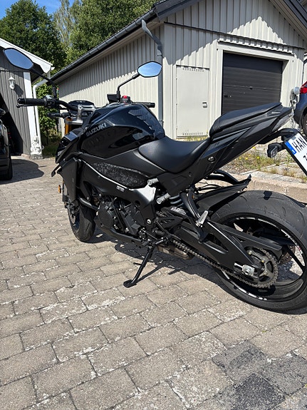 Suzuki GSX-S1000 2022 6 of 6