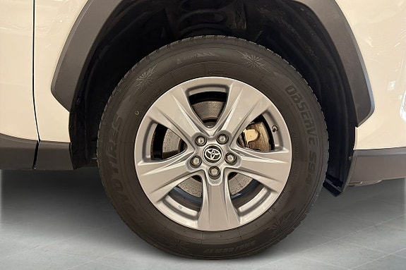 Toyota RAV4 11 of 13