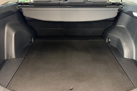 Toyota RAV4 9 of 13