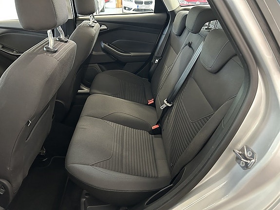 Ford Focus 11 of 17