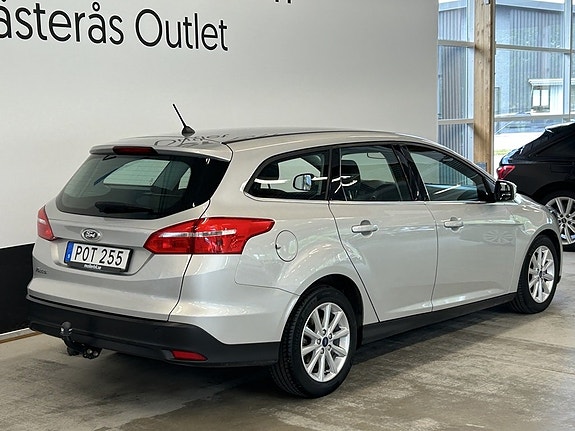 Ford Focus 7 of 17