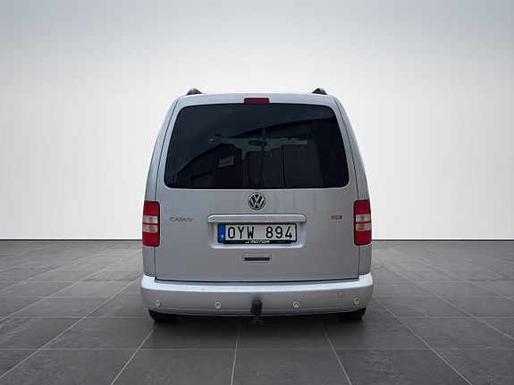 Volkswagen Caddy Maxi 8 of 15