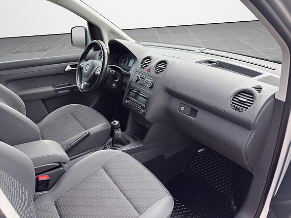 Volkswagen Caddy Maxi 10 of 15