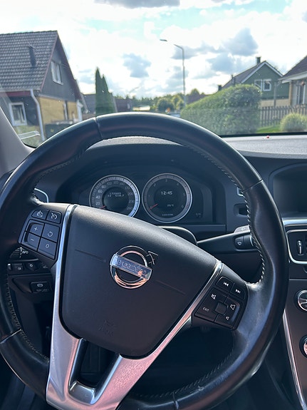 Volvo S60 5 of 8