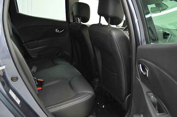 Renault Clio 11 of 24
