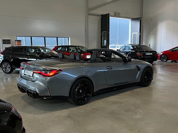 BMW M4 3 of 15