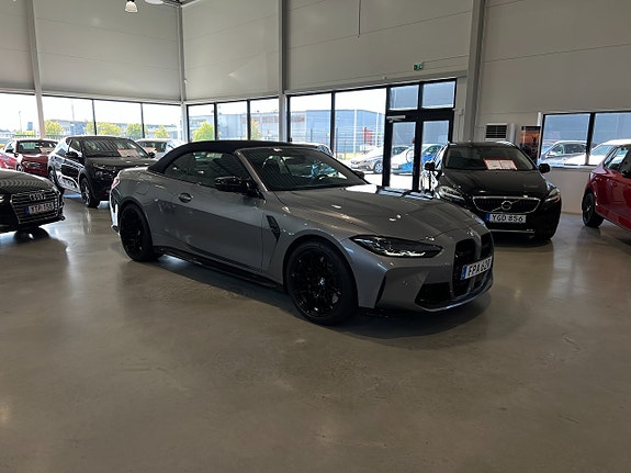 BMW M4 6 of 15