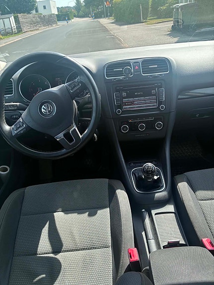 Volkswagen Golf VI 2 of 3