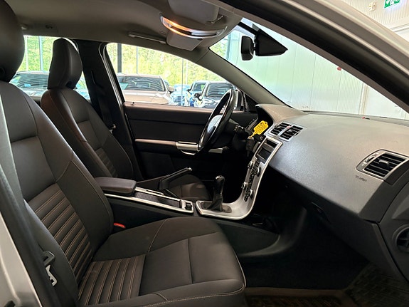 Volvo V50 12 of 18
