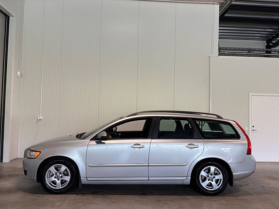 Volvo V50 5 of 18