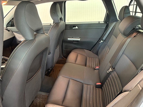 Volvo V50 16 of 18