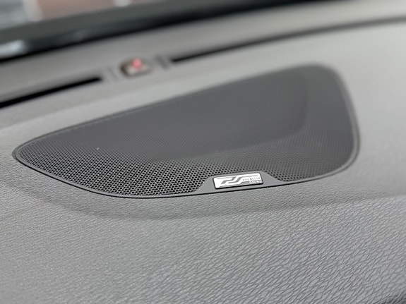 Volvo S60 22 of 28