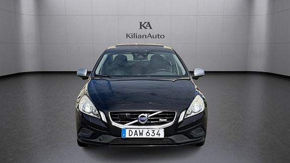 Volvo S60 11 of 28