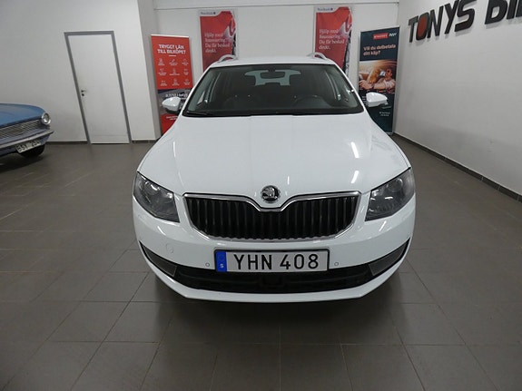 Skoda Octavia 2 of 19