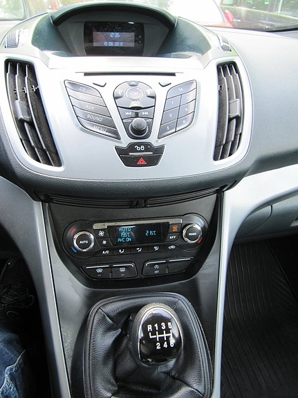 Ford C-Max 7 of 12