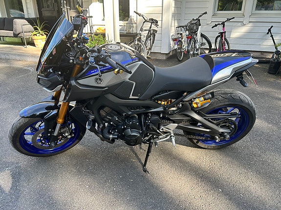 Yamaha MT-09 SP 2 of 4