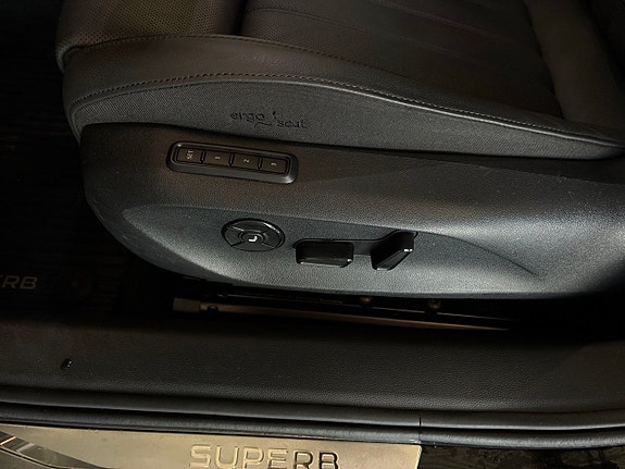 Skoda Superb 19 of 27