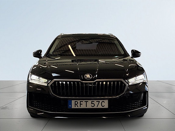 Skoda Superb 2 of 27