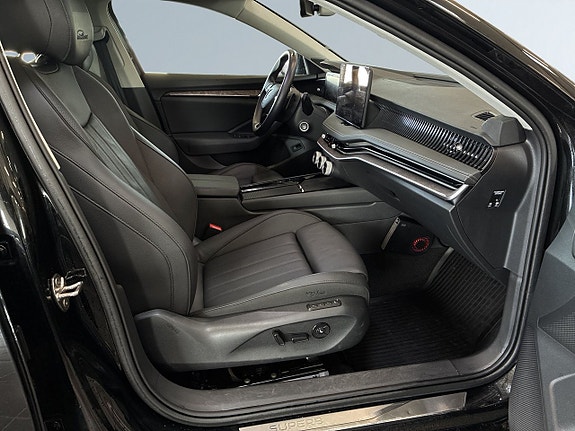 Skoda Superb 10 of 27