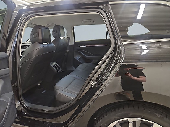 Skoda Superb 13 of 27