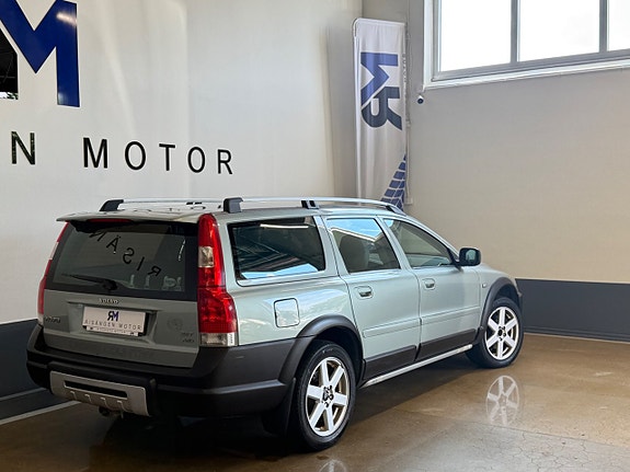 Volvo XC70 7 of 15